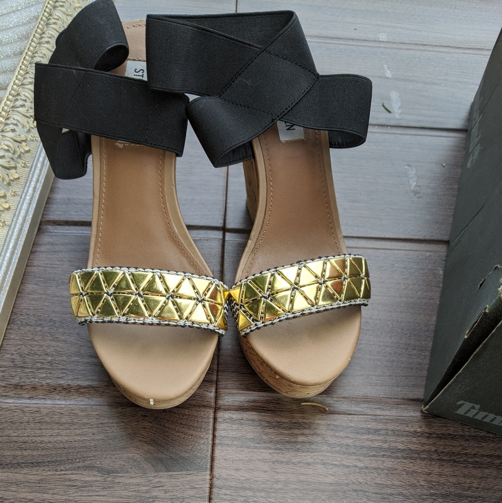 Summertime Wedge